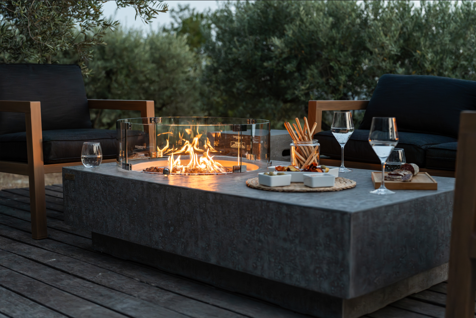 Table basse Brasero modèle Metropolis idéale avec sa plage disponible XXL à Forcalquier 04