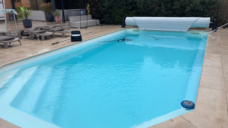 Retour sur 20 ans de bonheur avec la piscine Tanzanite à Manosque installée par notre équipe