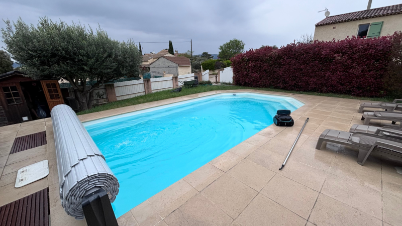 Retour sur 20 ans de bonheur avec la piscine Tanzanite à Manosque installée par notre équipe