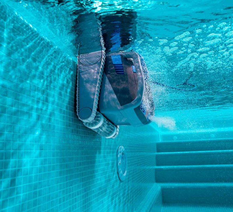 Robot M 700 Dolphin Maytronics électrique Connecté spéciale fond complexe à Manosque 04