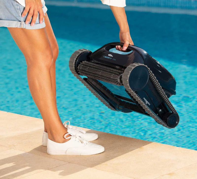 Robot Liberty 200 Sans fil électrique à batterie Maytronics dolphin à Riez 04