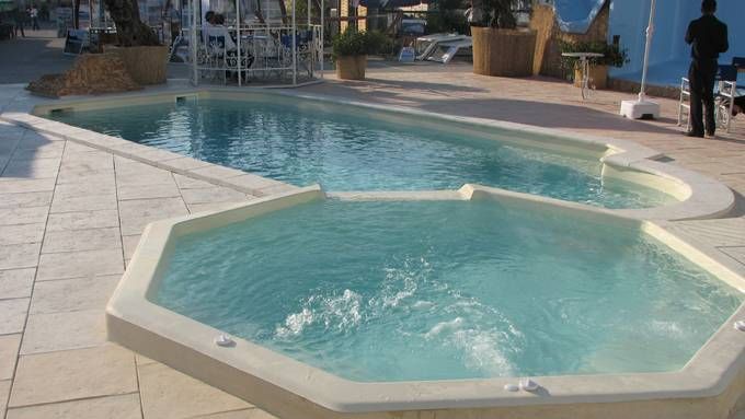 Ou trouver un jacuzzi pas cher vers Manosque