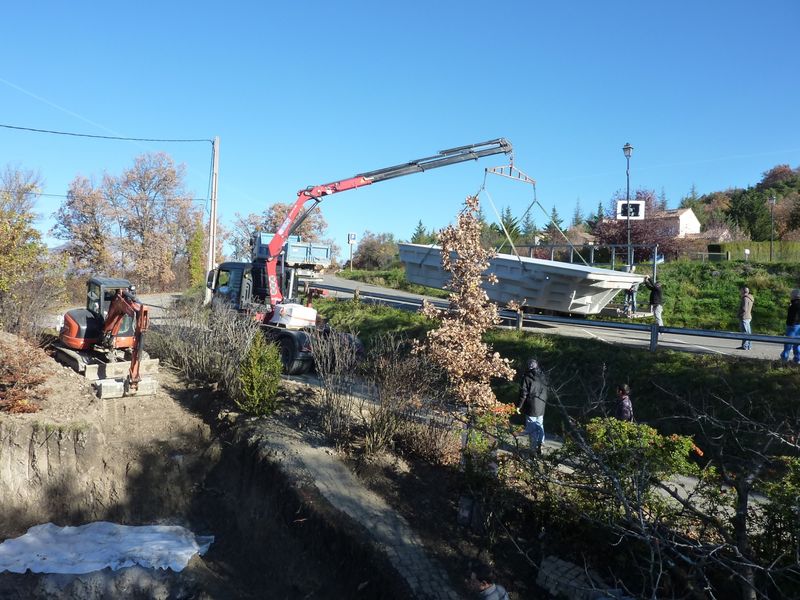 Grutage par camion Alliance piscines